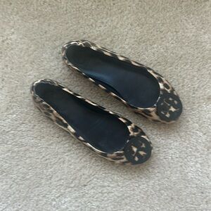 Tory Burch Leather Minnie Travel Flat in Leopard, Women’s Size 6.5